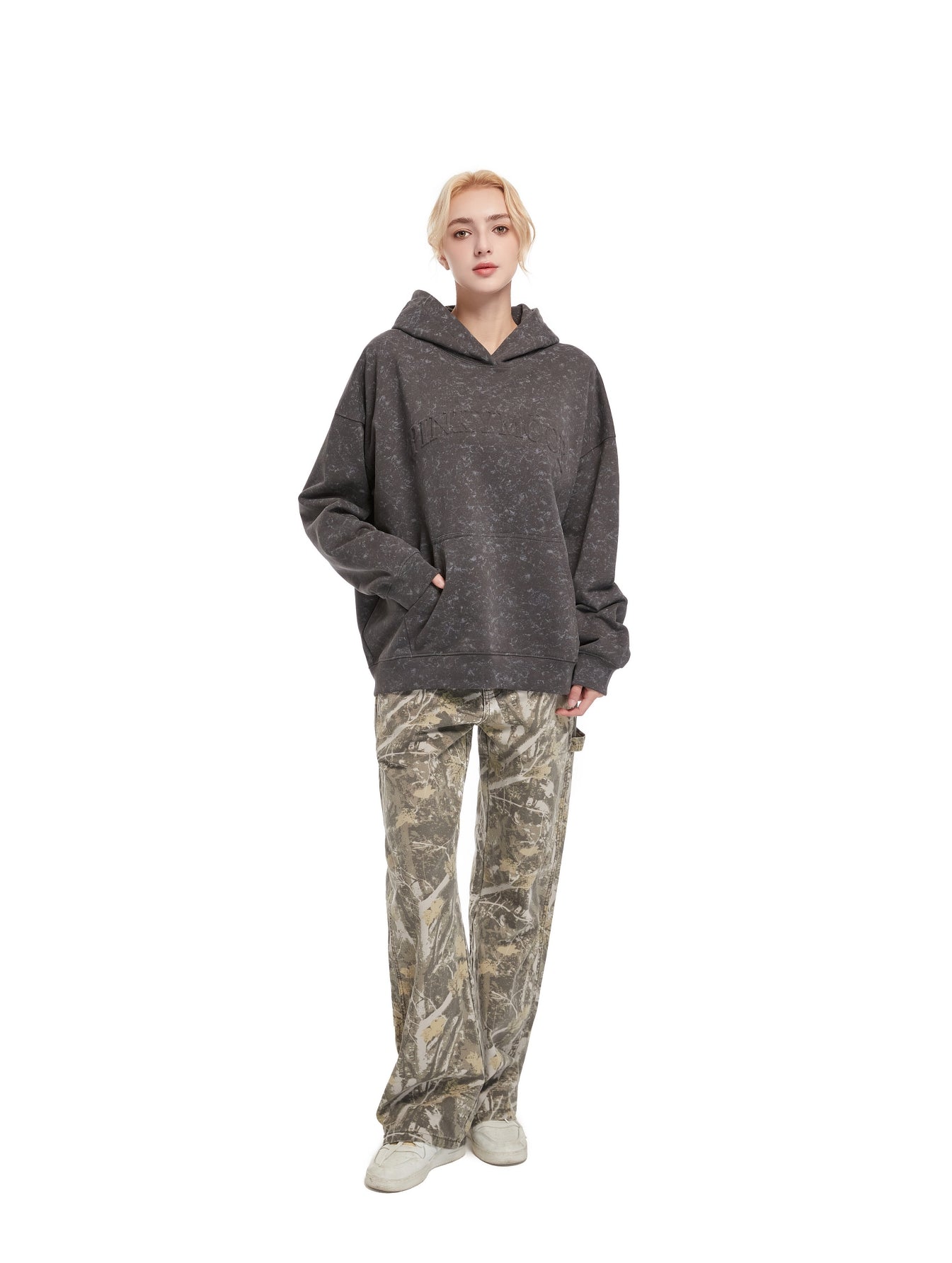 Women’s Snowflake Print Pullover – Letter Graphic Hoodie, Premium Craft Sweatshirt for Casual Wear